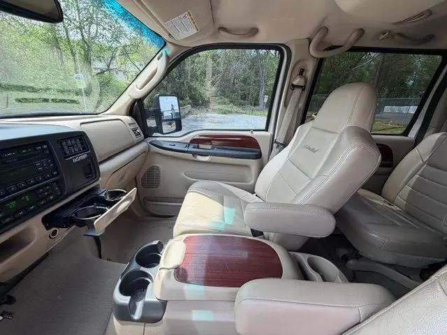 2005 Ford Excursion Limited