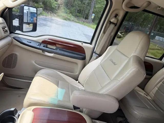 2005 Ford Excursion Limited