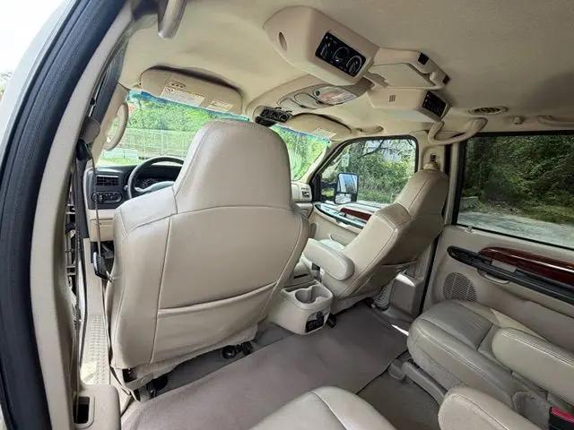 2005 Ford Excursion Limited