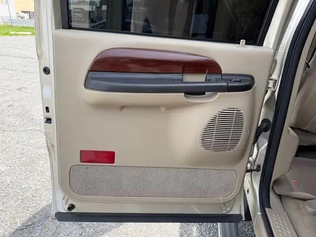 2005 Ford Excursion Limited