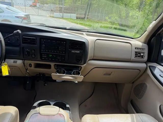 2005 Ford Excursion Limited