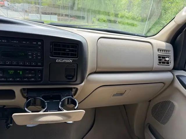 2005 Ford Excursion Limited