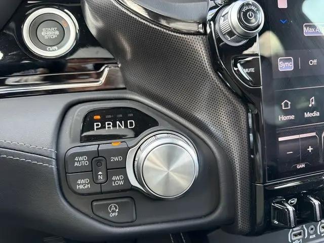 2026 Ram 1500 Limited Crew Cab 4x4 57 Box