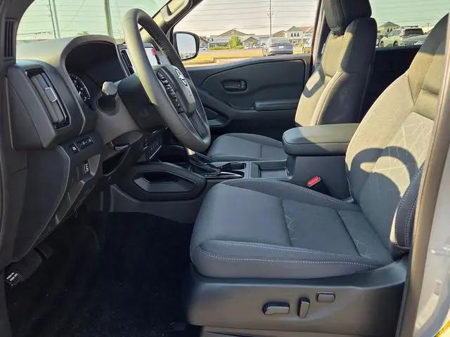 2026 Nissan Frontier Crew Cab SV 4x2