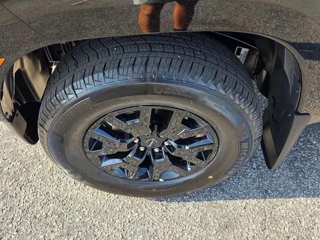 2026 Nissan Frontier Crew Cab SV 4x2