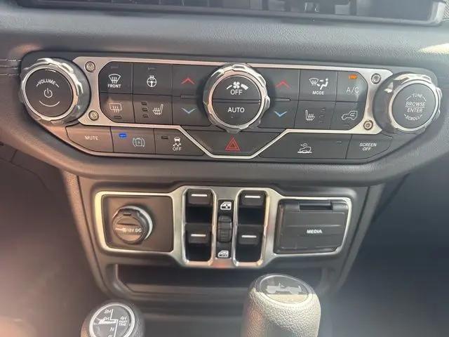 2025 Jeep Wrangler 4xe Sahara 4xe