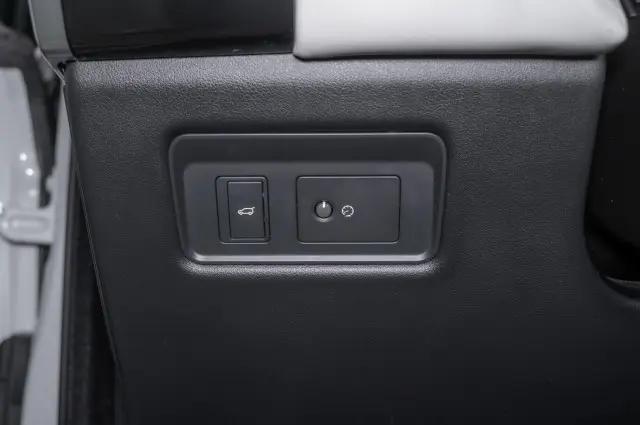 2022 Land Rover Range Rover Sport SVR