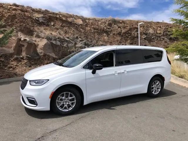 2024 Chrysler Pacifica Touring L for sale in Prescott Valley, AZ