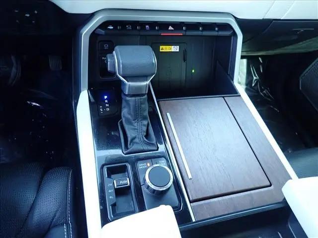 2024 Toyota Sequoia Capstone
