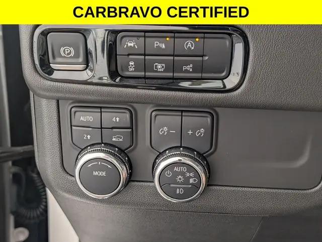 2025 GMC Yukon XL 4WD Denali