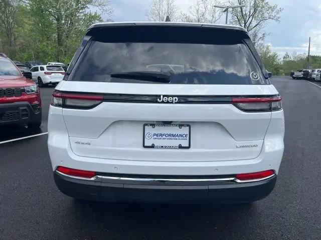 2025 Jeep Grand Cherokee Laredo 4x4