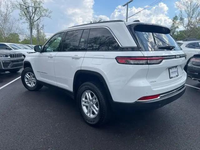 2025 Jeep Grand Cherokee Laredo 4x4
