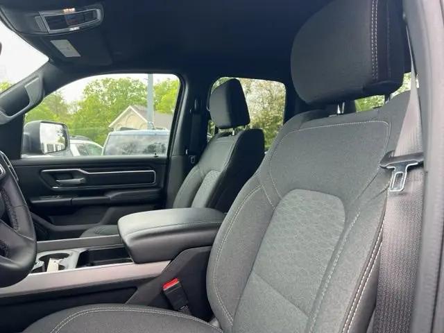 2025 Ram 1500 Big Horn Crew Cab 4x4 6'4" Box