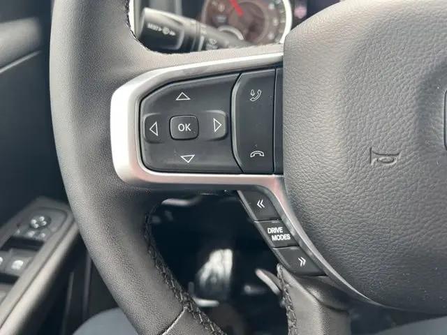2025 Ram 1500 Big Horn Crew Cab 4x4 6'4" Box