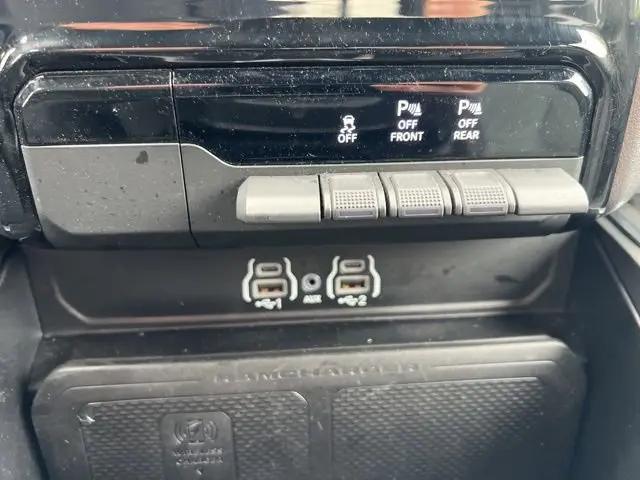 2025 Ram 1500 Big Horn Crew Cab 4x4 6'4" Box