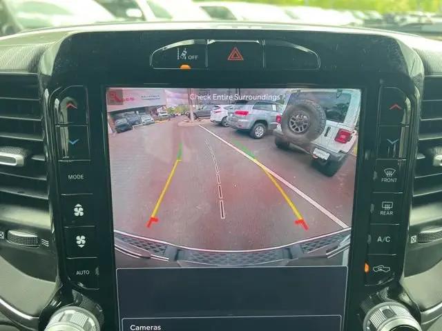2025 Ram 1500 Big Horn Crew Cab 4x4 6'4" Box