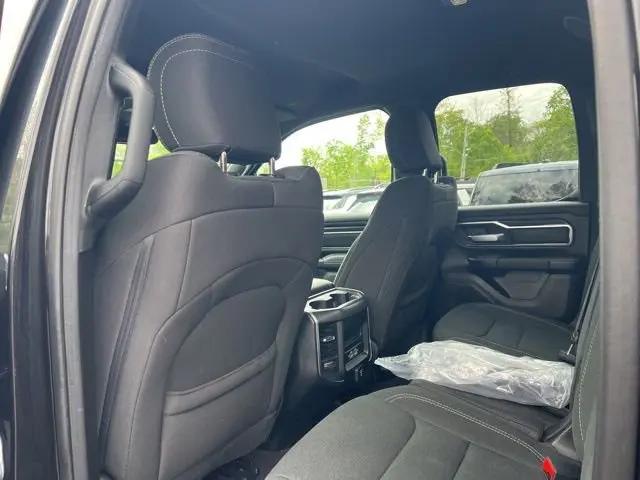 2025 Ram 1500 Big Horn Crew Cab 4x4 6'4" Box
