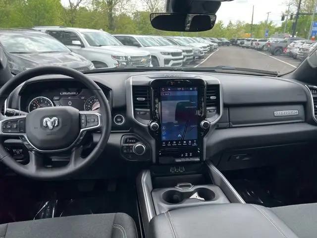 2025 Ram 1500 Big Horn Crew Cab 4x4 6'4" Box
