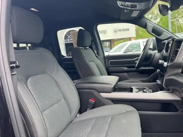 2025 Ram 1500 Big Horn Crew Cab 4x4 6'4" Box