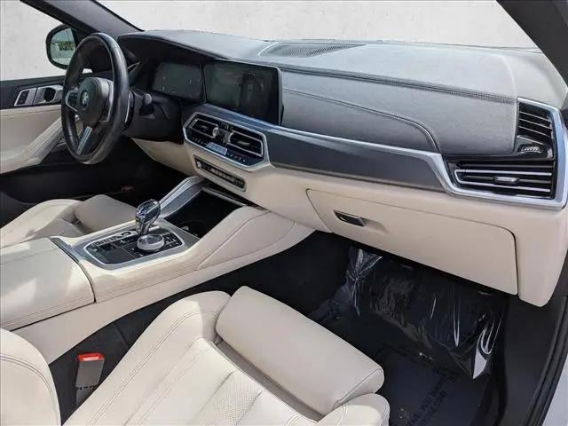2022 BMW X6 xDrive40i