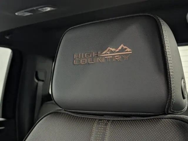 2026 Chevrolet Silverado 3500HD Crew Cab, Standard Bed, High Country, 4WD