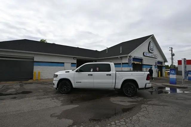 2026 Ram 1500 Big Horn Crew Cab 4x4 57 Box