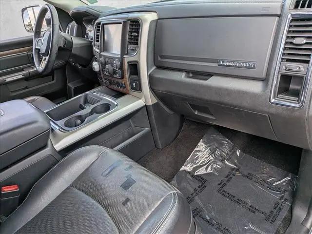 2017 Ram 1500 Laramie Crew Cab 4x4 6'4" Box