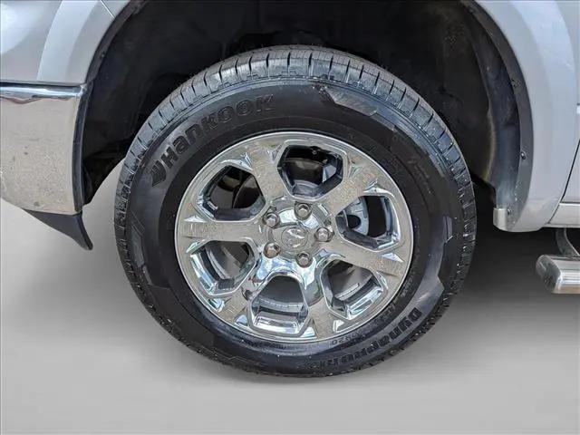 2017 Ram 1500 Laramie Crew Cab 4x4 6'4" Box