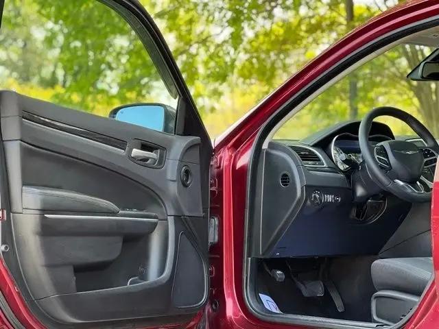 2018 Chrysler 300 Touring