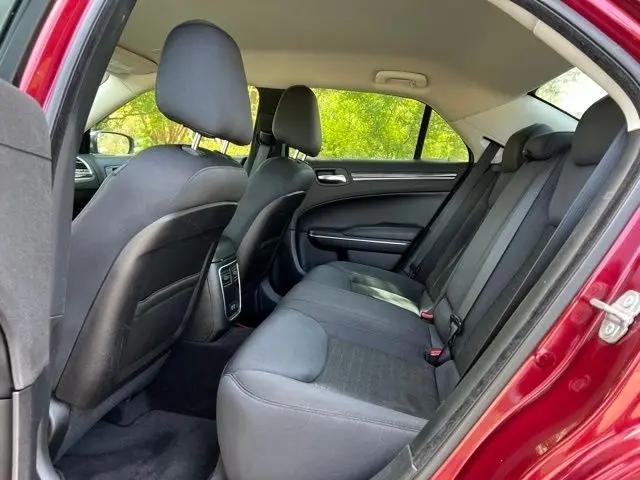 2018 Chrysler 300 Touring