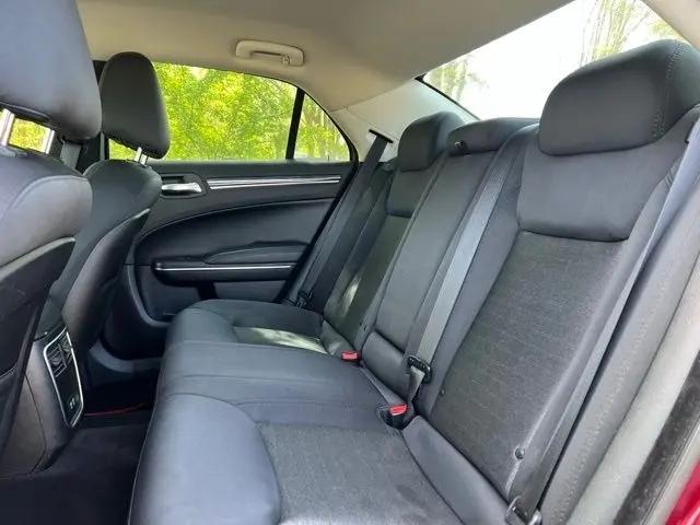 2018 Chrysler 300 Touring