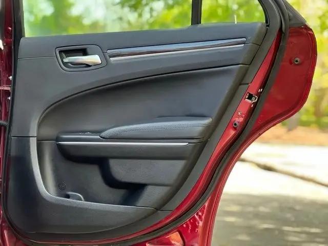 2018 Chrysler 300 Touring