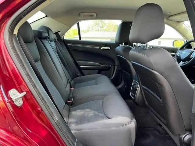 2018 Chrysler 300 Touring