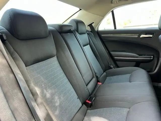2018 Chrysler 300 Touring