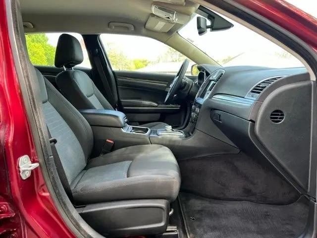 2018 Chrysler 300 Touring