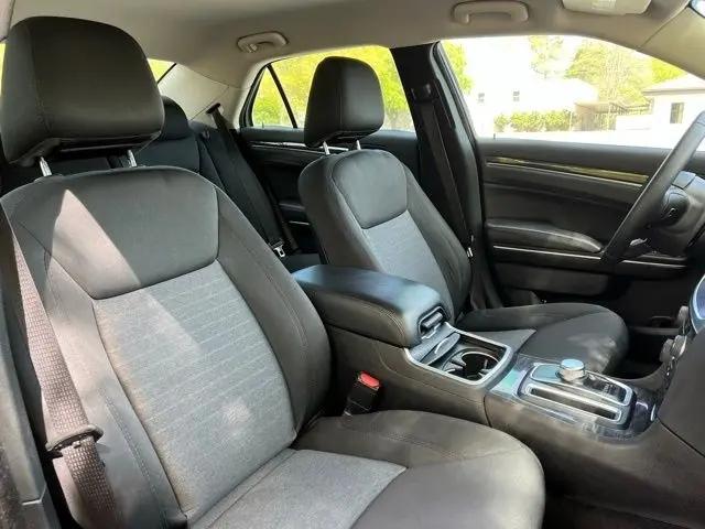 2018 Chrysler 300 Touring