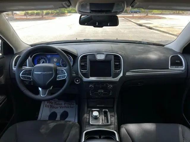 2018 Chrysler 300 Touring