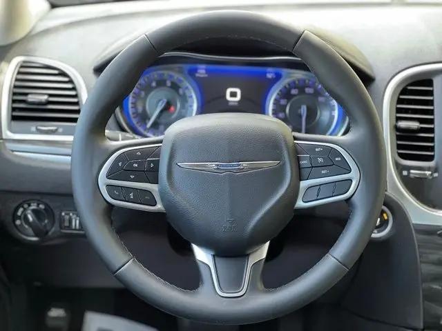 2018 Chrysler 300 Touring