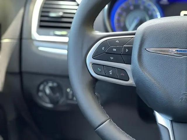 2018 Chrysler 300 Touring