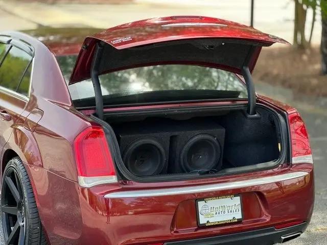 2018 Chrysler 300 Touring