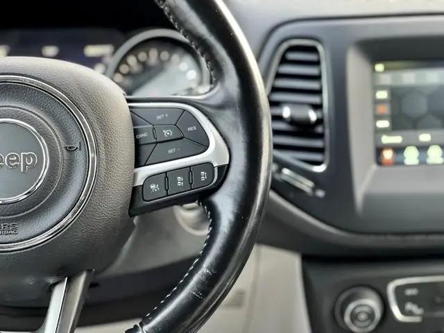 2021 Jeep Compass Latitude FWD