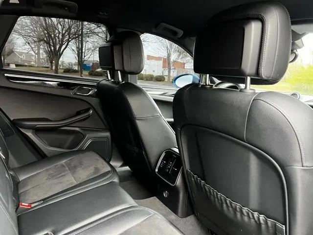 2017 Porsche Macan AWD