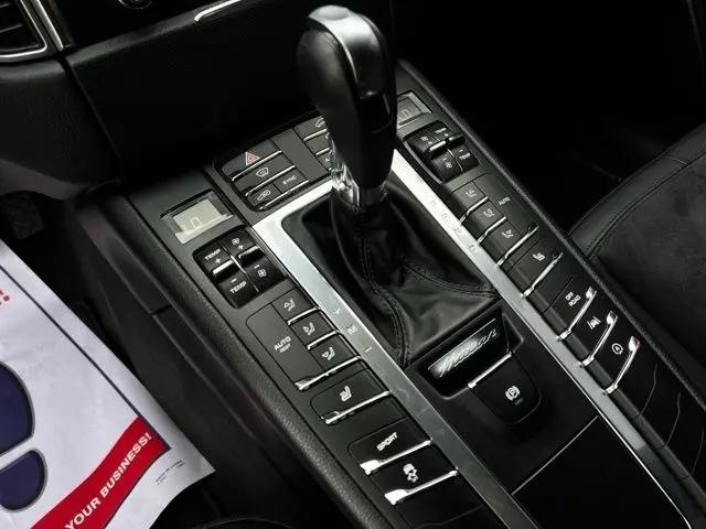 2017 Porsche Macan AWD