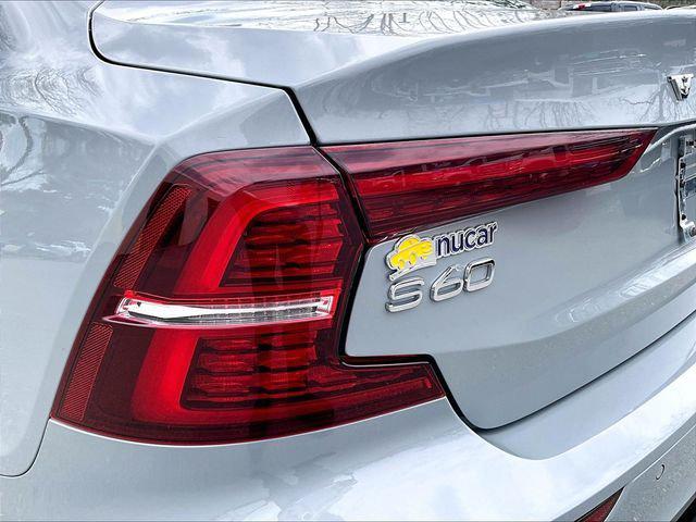 2024 Volvo S60 B5 Ultimate Dark Theme