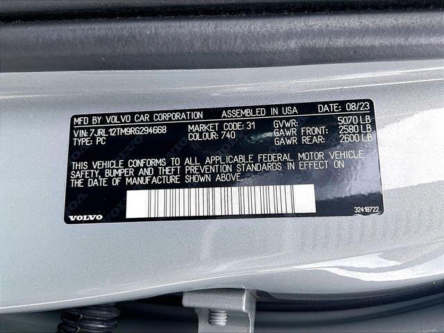 2024 Volvo S60 B5 Ultimate Dark Theme