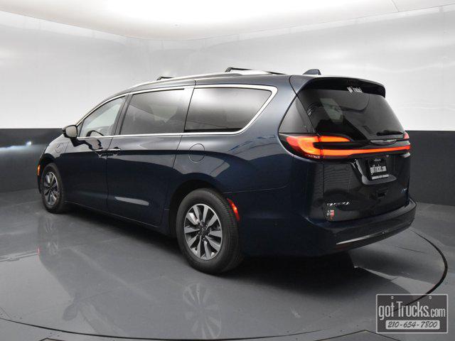 2021 Chrysler Pacifica Hybrid Touring L