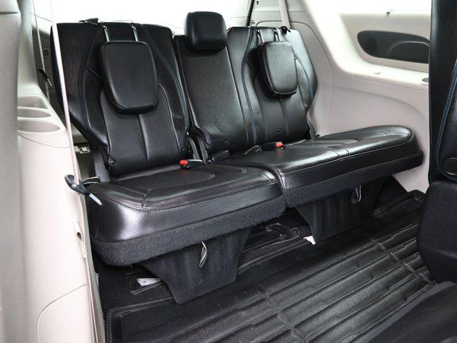 2021 Chrysler Pacifica Hybrid Touring L