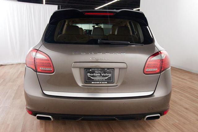 2014 Porsche Cayenne Base