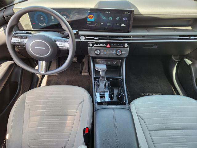 2025 Hyundai Santa Cruz SE
