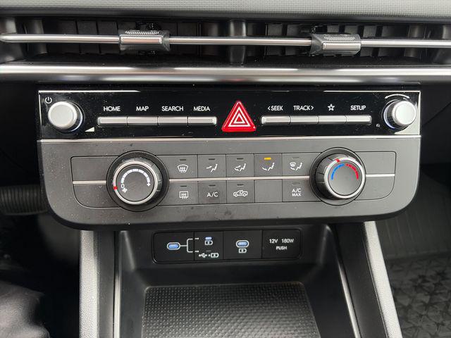 2025 Hyundai Santa Cruz SE